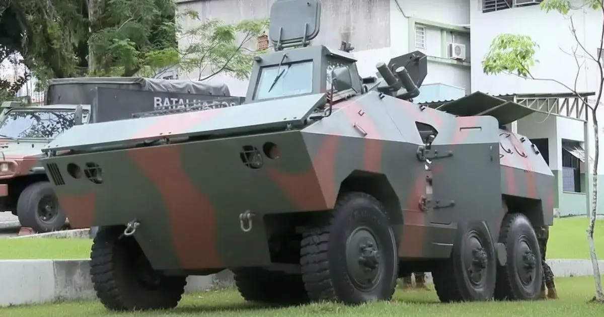 Blindado anfíbio é doado para a Polícia Militar de SC Foto: Reprodução/Douglas Garcez/NDTV/ND - Blindado anfíbio é doado para a Polícia Militar de SC