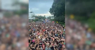 Bloco Onodi anima foliões com trios elétricos no Carnaval em Florianópolis Bloco Onodi anima foliões com trios elétricos no Carnaval em Florianópolis