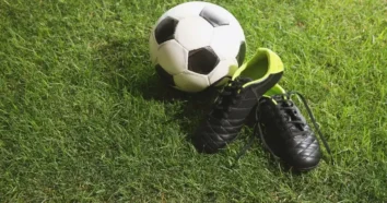 Médico condenado por violência doméstica pede autorização para jogar futebol