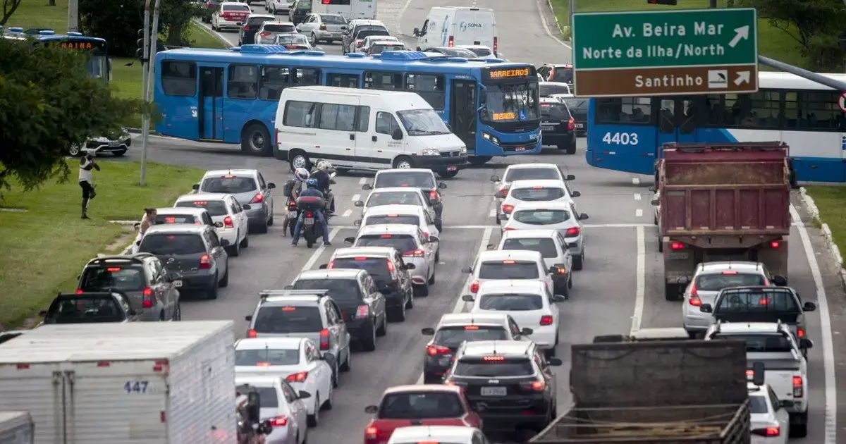 (Foto: ND Mais / Divulgação) Obras na rodovia Gustavo Richard melhoram acesso ao Centro e Ticen em Florianópolis