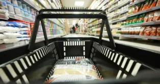 Cesta básica em Florianópolis tem queda em fevereiro