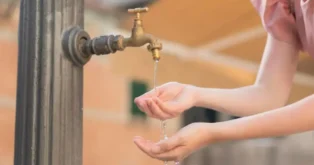 Falta de água em 11 bairros de Florianópolis neste sábado (21) Falta de água em 11 bairros de Florianópolis neste sábado (21)