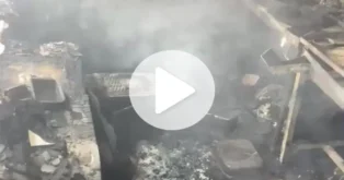 Incêndio em lanchonete em São José destrói estabelecimento