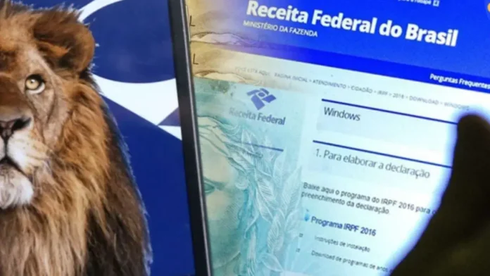 Leão em fundo colorido ao lado de tela com site da Receita Federal e informações sobre declaração de Imposto de Renda.