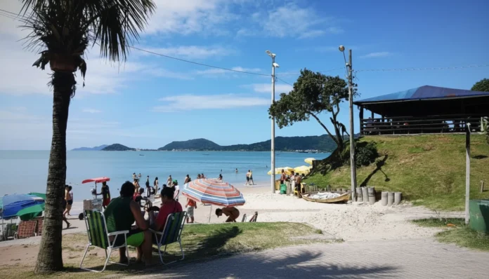 Canasvieiras em destaque, refletindo os desafios do crime organizado em Maio 2026