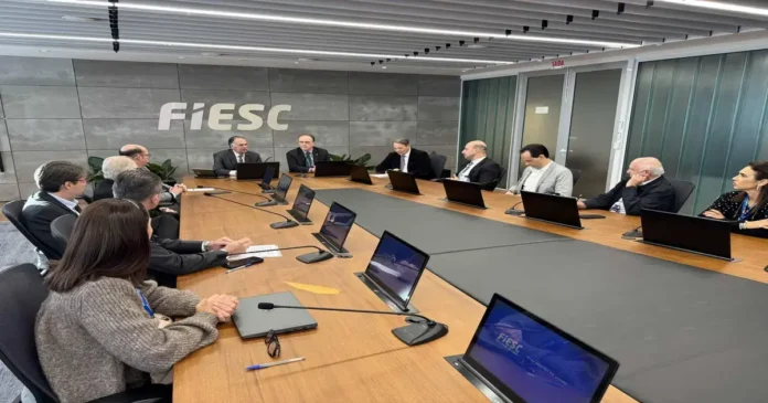 (Foto: De Olho Na Ilha / Divulgação) FIESC avança na elaboração da Carta da Indústria em Florianópolis