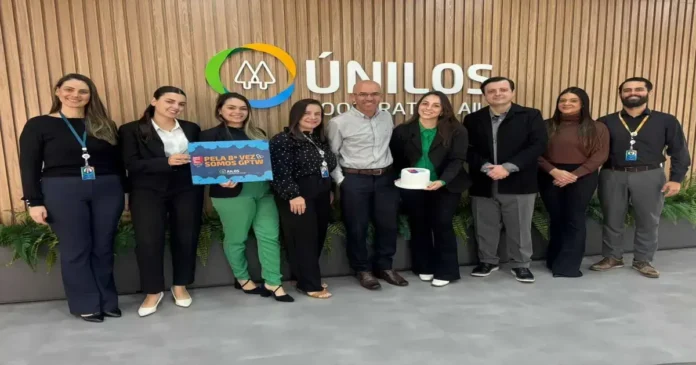 (Foto: De Olho Na Ilha / Divulgação) Ailos Cooperativa Únilos conquista Selo GPTW pela oitava vez consecutiva